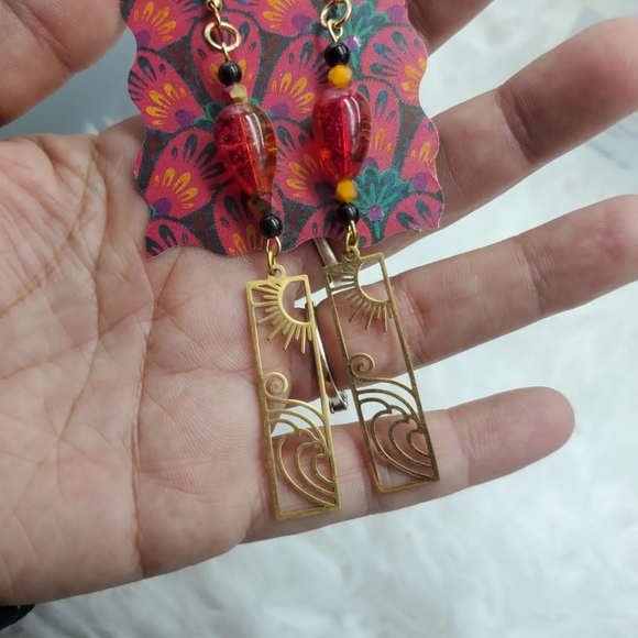 Handmade Beautiful Artisan dangle Earrings - Picture 6 of 16